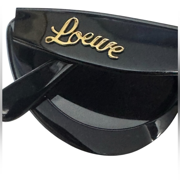 LOEWE Curvy Cat Eye Sunglasses Style #: LW40096I w/ BRANDED Case & Dustcloth EUC main image 12
